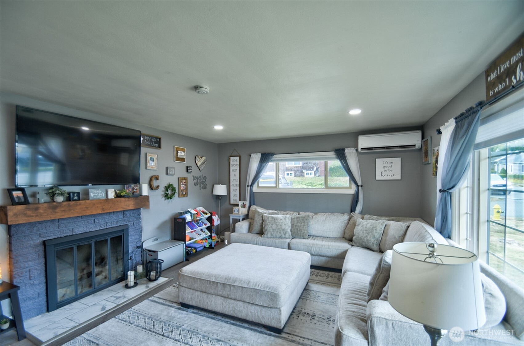 1715 W 6th Street