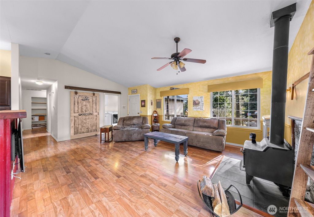 Photo of 793 Summerset Way, Sedro Woolley, WA 98284 (MLS # 2486237)