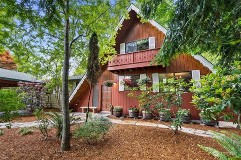 18961 Marine View Circle SW Normandy Park WA 98166