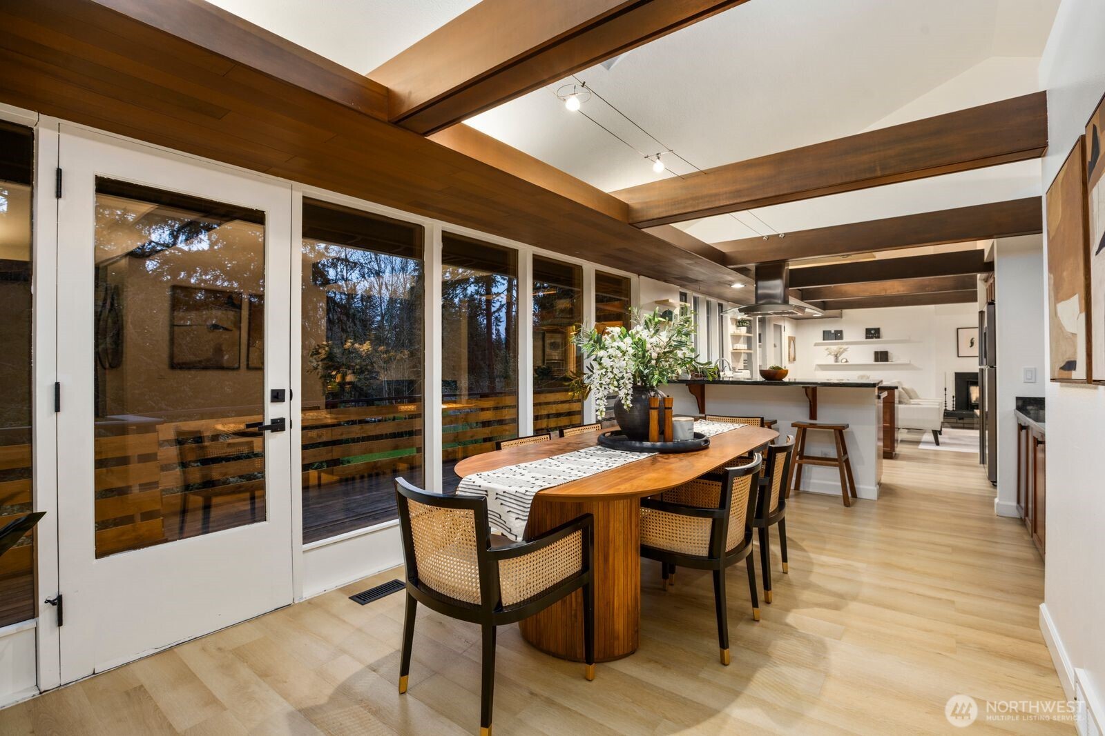 1520 Sycamore Drive SE