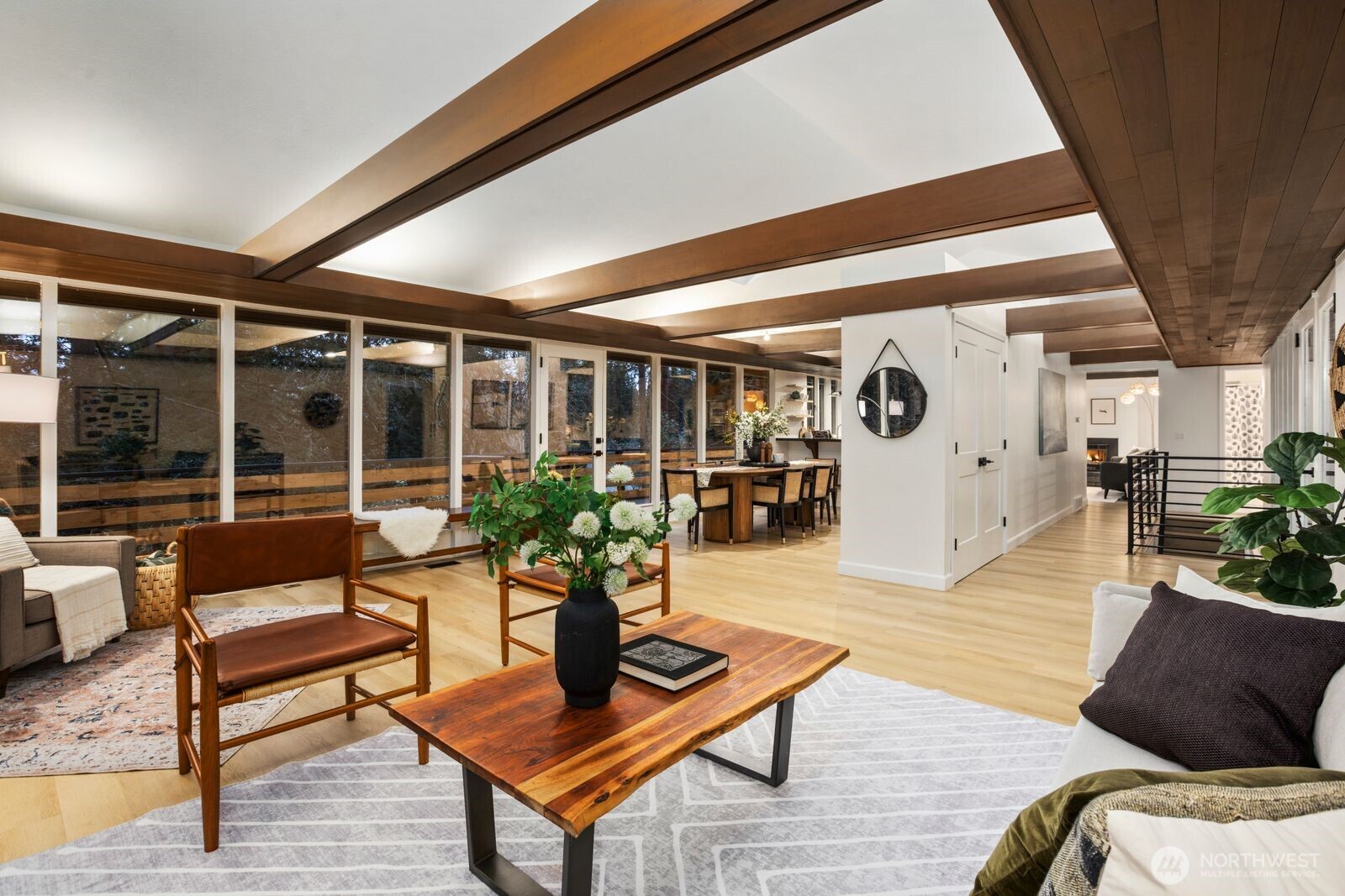 1520 Sycamore Drive SE