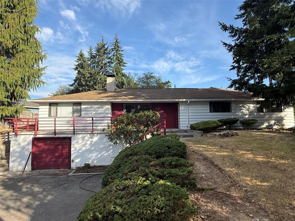 Photo of 15109 SE Newport Way, Bellevue, WA 98006 (MLS # 2595764)