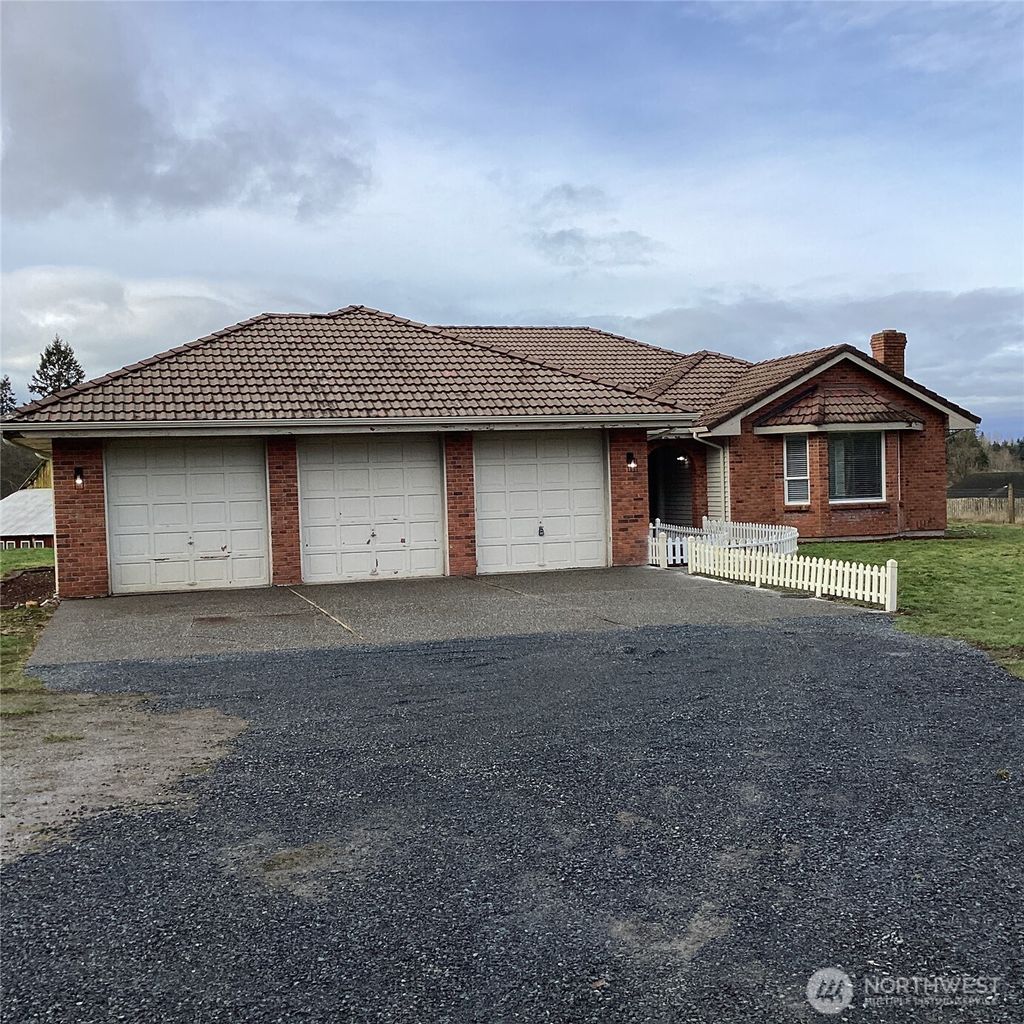 Photo of 32002 Brandstrom Road, Stanwood, WA 98292 (MLS # 2468600)