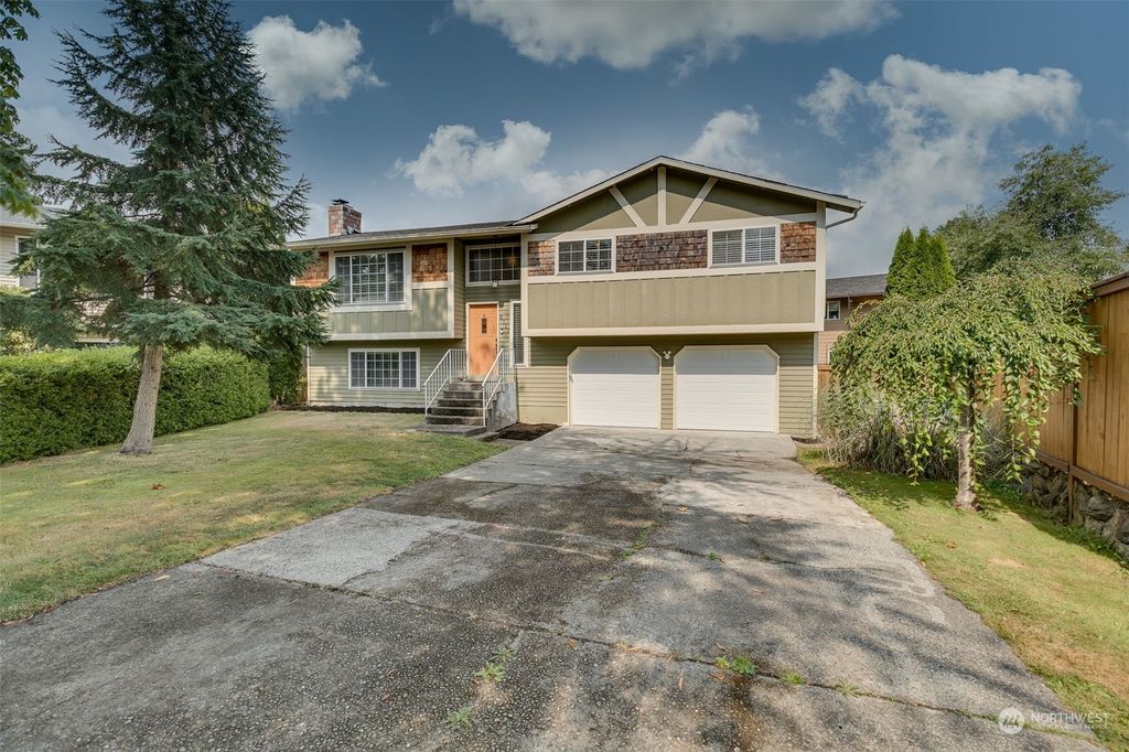 Photo of 6117 98th Street NE, Marysville, WA 98270 (MLS # 2151776)