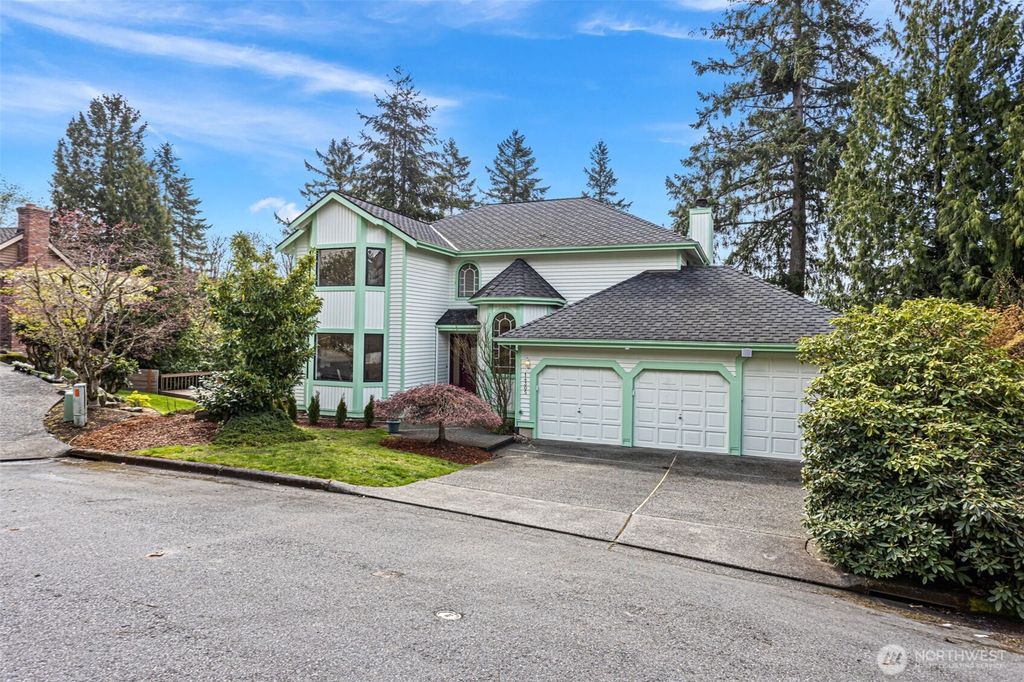 Photo of 14305 SE 61st Street, Bellevue, WA 98006 (MLS # 2338920)
