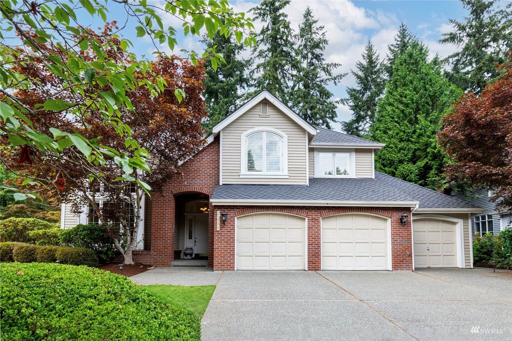 Photo of 25744 SE 32nd Place, Sammamish, WA 98075 (MLS # 1986452)