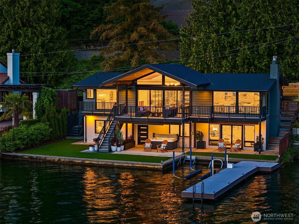 Photo of 6425 Ripley Lane SE, Renton, WA 98056 (MLS # 2382908)