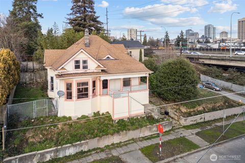 414 NE 42nd Street Seattle WA 98105