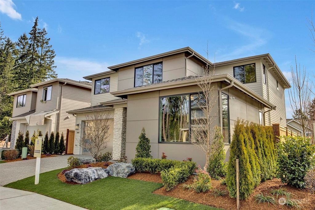 Photo of 23623 SE 35th Court, Sammamish, WA 98029 (MLS # 2037796)