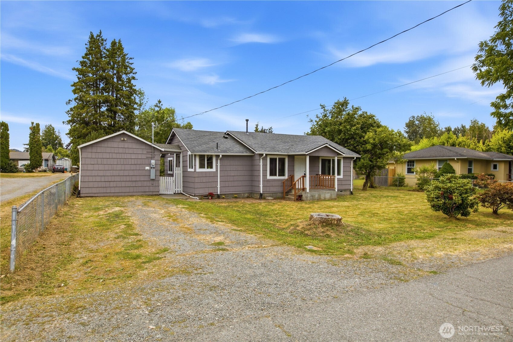 216 4th Avenue SW
