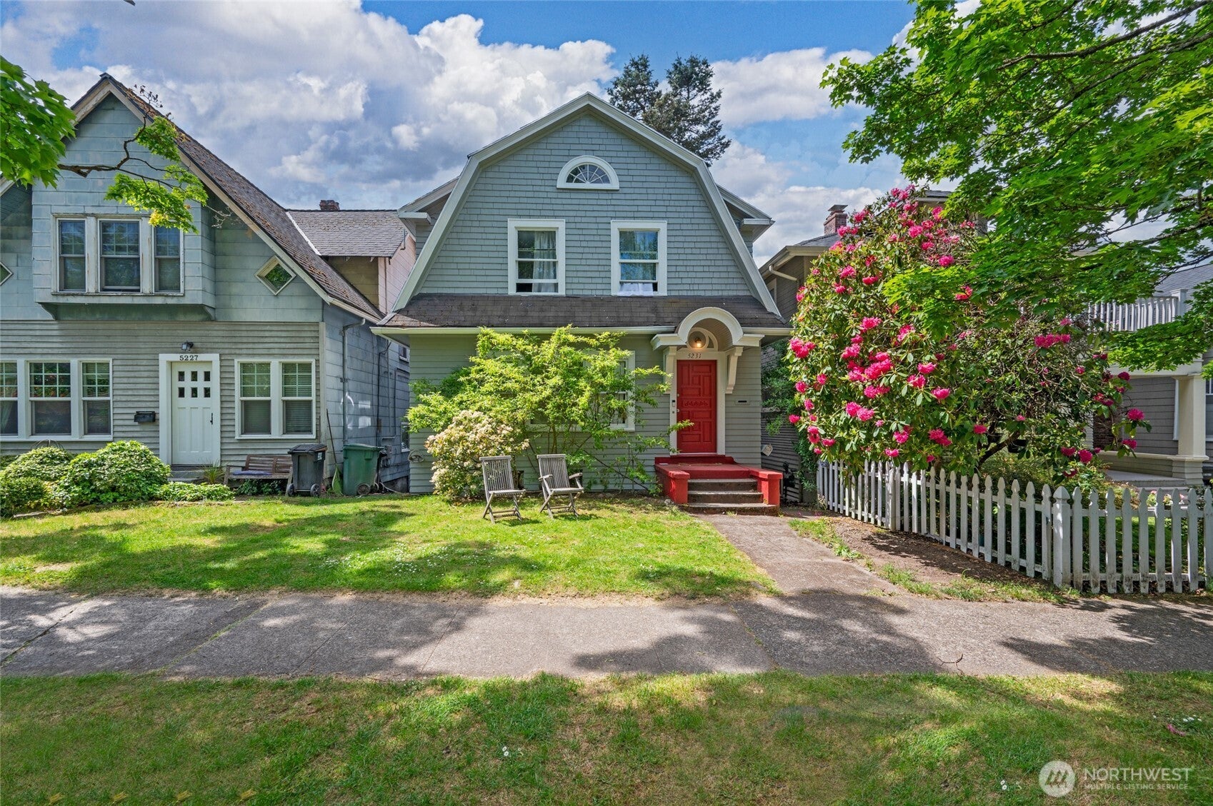 5231 12th Avenue NE