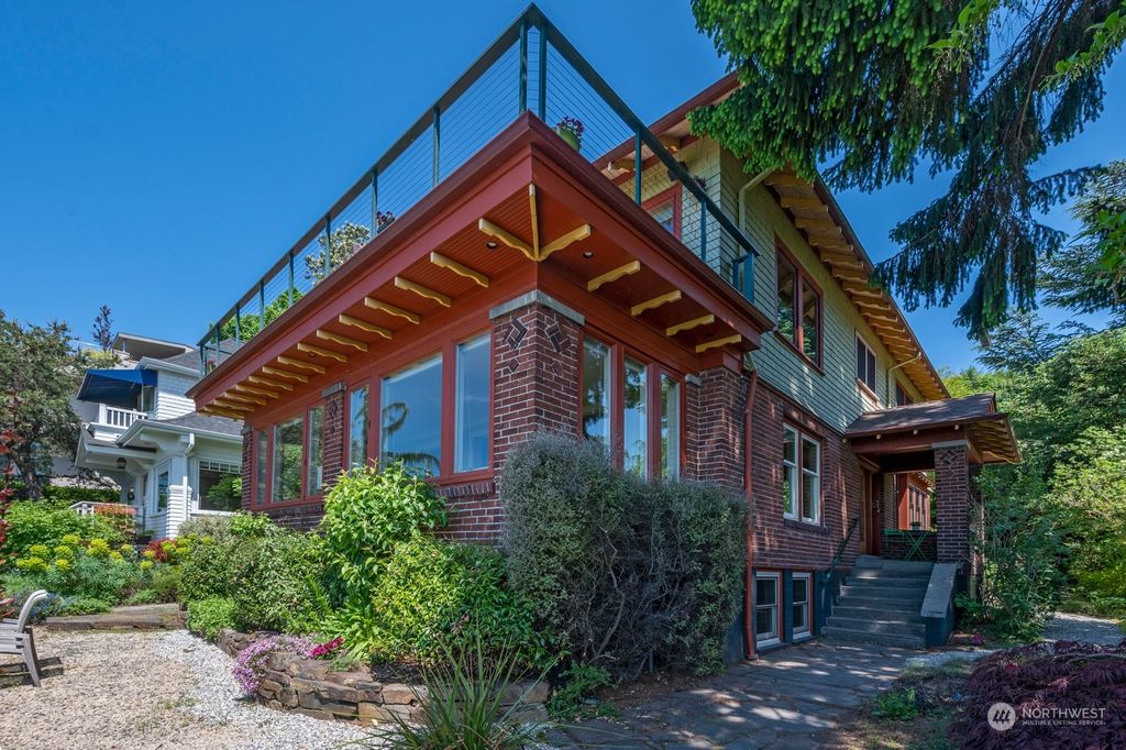 Photo of 1126 8th Avenue W, Seattle, WA 98119 (MLS # 2065636)