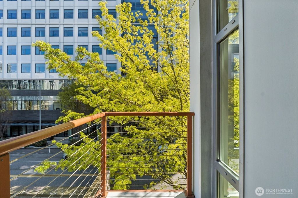 Photo of 401 9th Avenue N #201, Seattle, WA 98109 (MLS # 2503703)