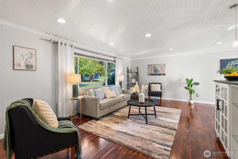 5444 Anton Court SE