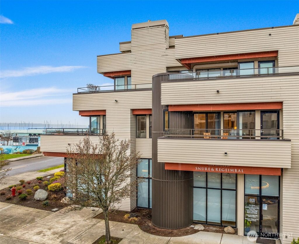 Photo of 620 S 227th Street #206, Seattle, WA 98198 (MLS # 2337921)