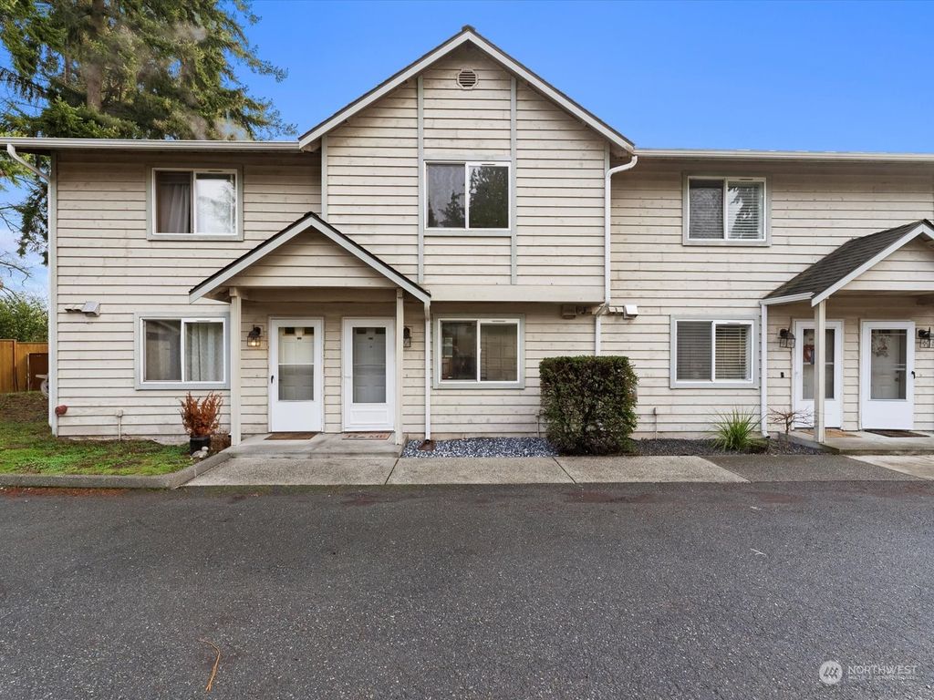 Photo of 3315 133rd Street SW #108, Lynnwood, WA 98087 (MLS # 2027332)