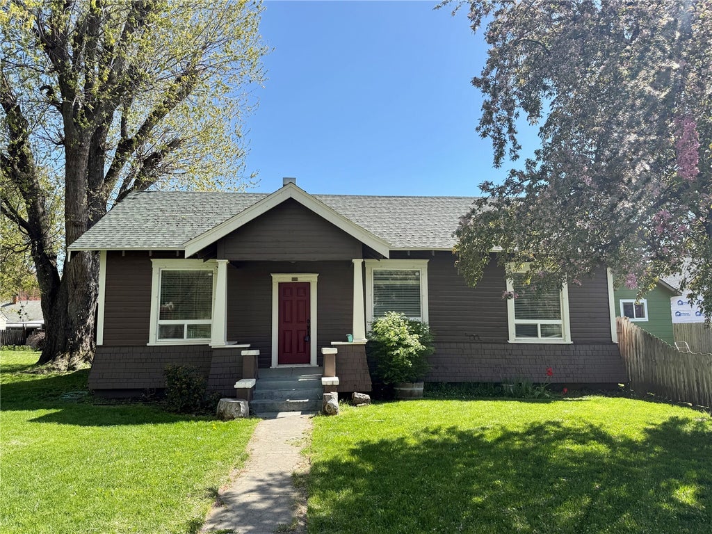 Photo of 111 W Dayton Avenue, Dayton, WA 99328 (MLS # 2598958)