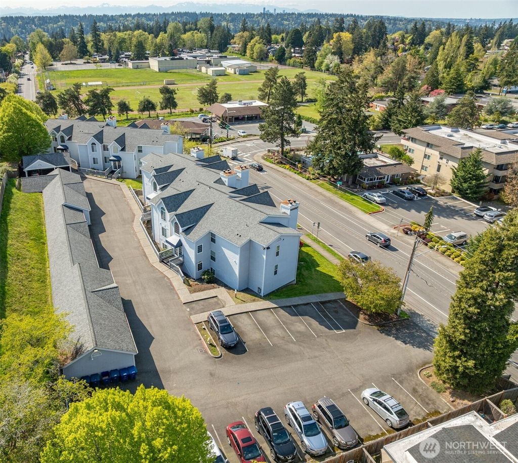 Photo of 12025 SE 60th Street #B, Bellevue, WA 98006 (MLS # 2465293)