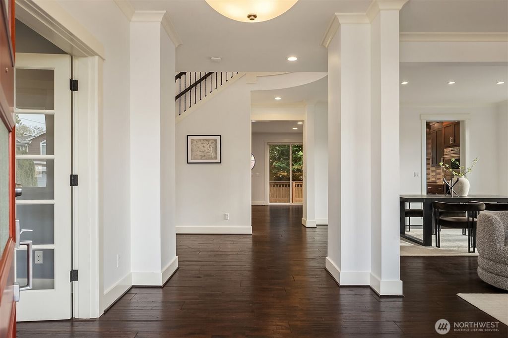 Photo of 323 6th Avenue S, Kirkland, WA 98033 (MLS # 2506853)