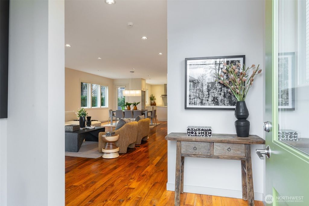 Photo of 619 34th Avenue, Seattle, WA 98122 (MLS # 2334327)