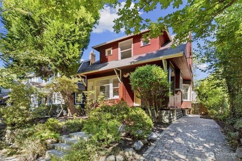 Photo of 5246 12th Avenue NE, Seattle, WA 98105 (MLS # 2592162)