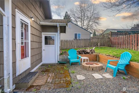 A home in Bremerton