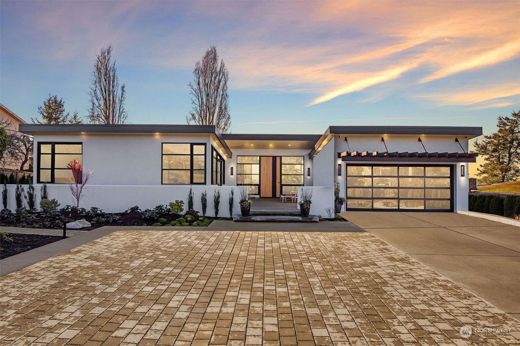 Photo of 17735 17th Avenue NW, Shoreline, WA 98177 (MLS # 2027205)