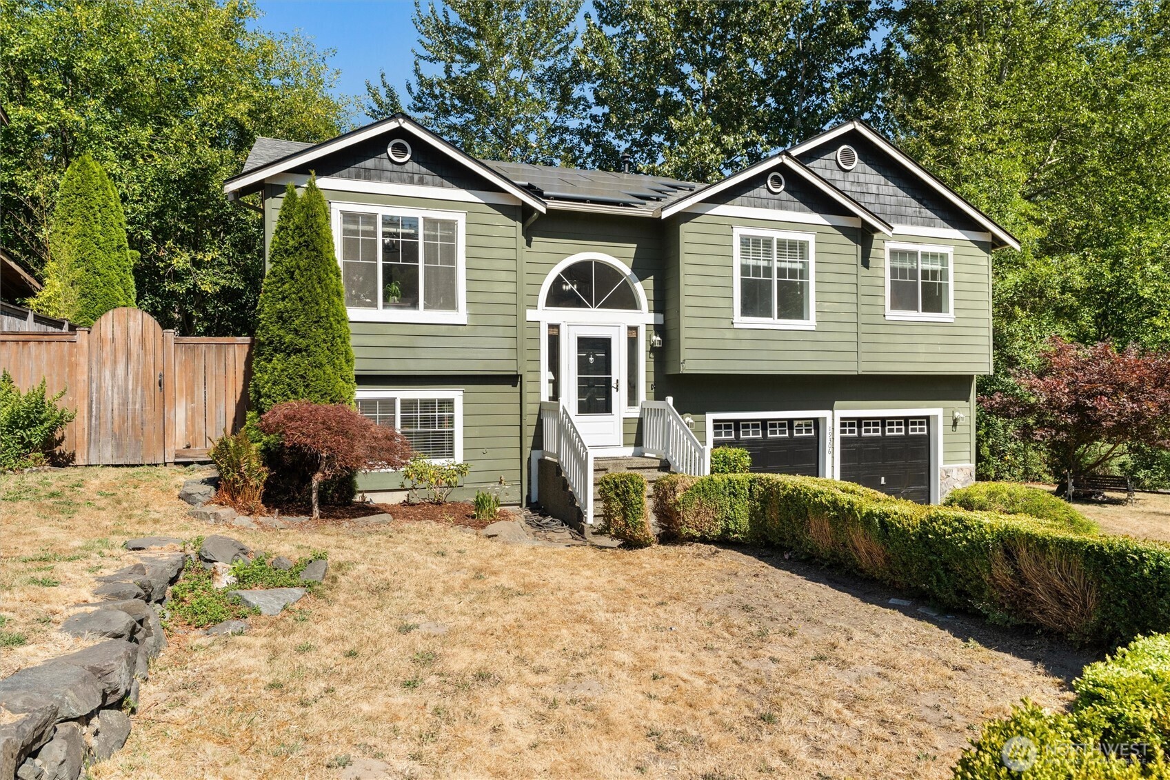 19306 Evergreen Drive E
