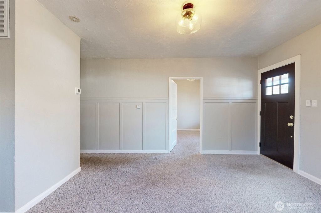 Photo of 332 L St St, Walla Walla, WA 99362 (MLS # 2484424)