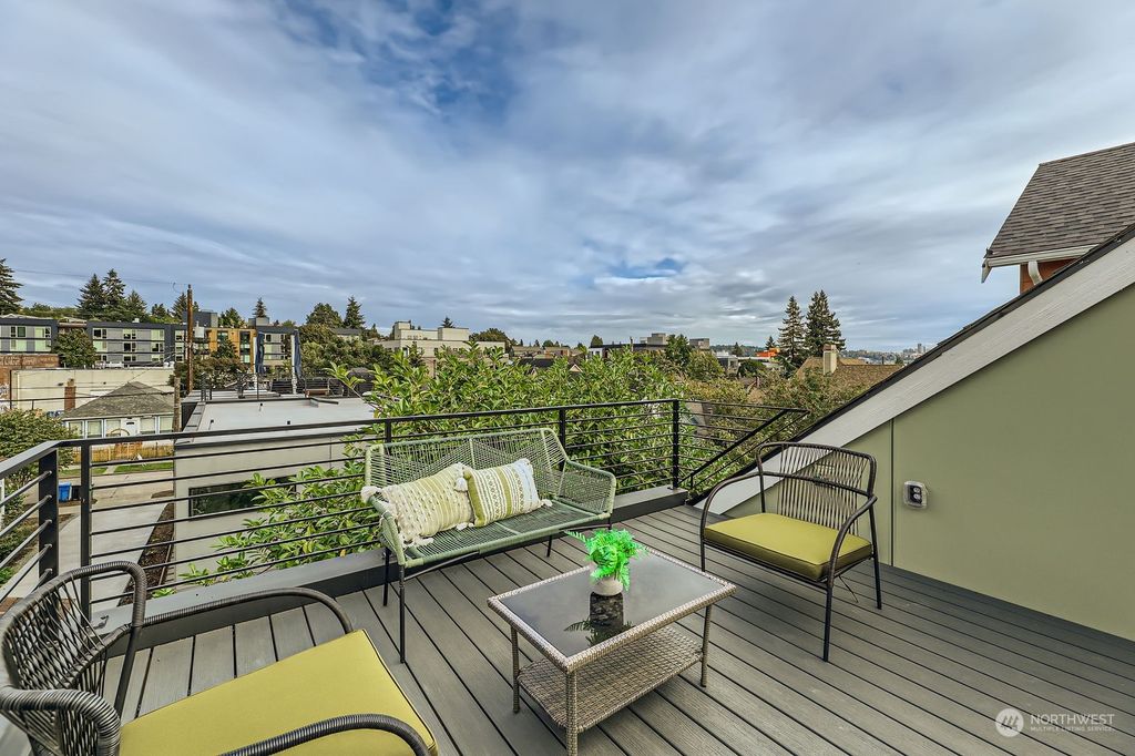 Photo of 4124 Woodland Park Avenue N #B, Seattle, WA 98103 (MLS # 2316403)