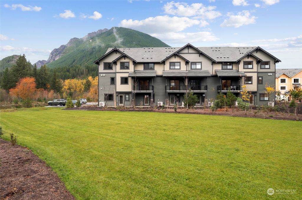 Photo of 1847 SE 12th Street #202, North Bend, WA 98045 (MLS # 2176129)