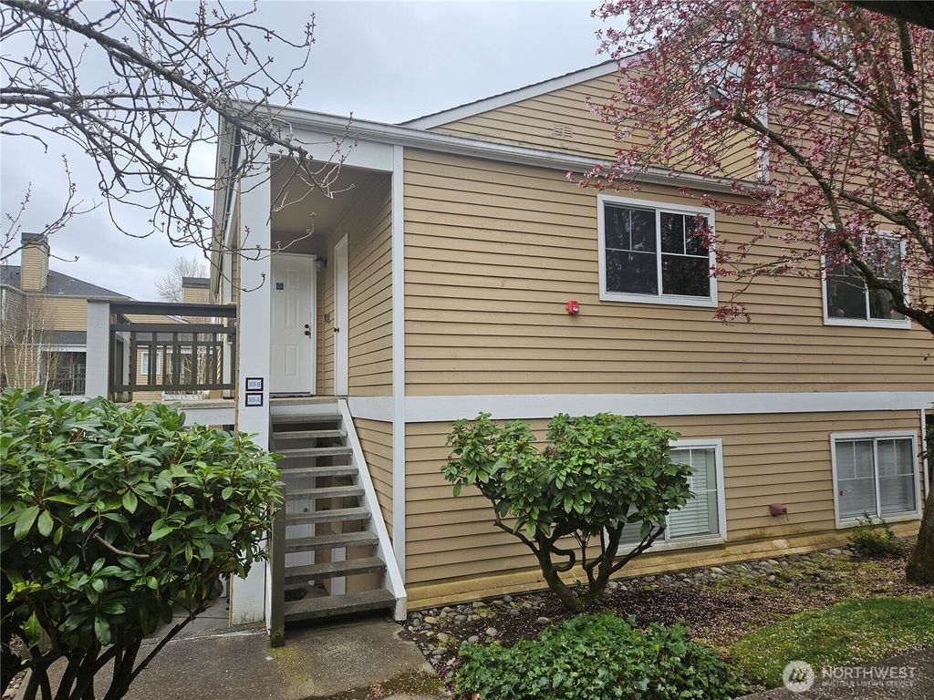 Photo of 5300 Harbour Pointe Boulevard #303B, Mukilteo, WA 98275 (MLS # 2352395)