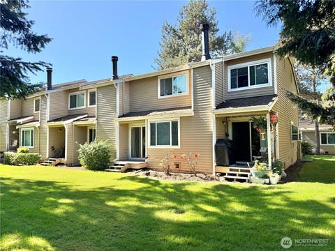 Photo of 23816 12th Place S #405, Des Moines, WA 98198 (MLS # 2524778)