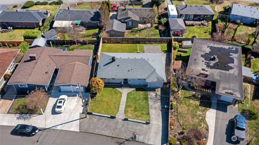 Photo of 4879 Alpine Drive, Everett, WA 98203 (MLS # 2043404)