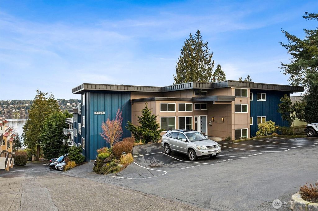 Photo of 3825 NE 155th Place #201, Lake Forest Park, WA 98155 (MLS # 2334055)