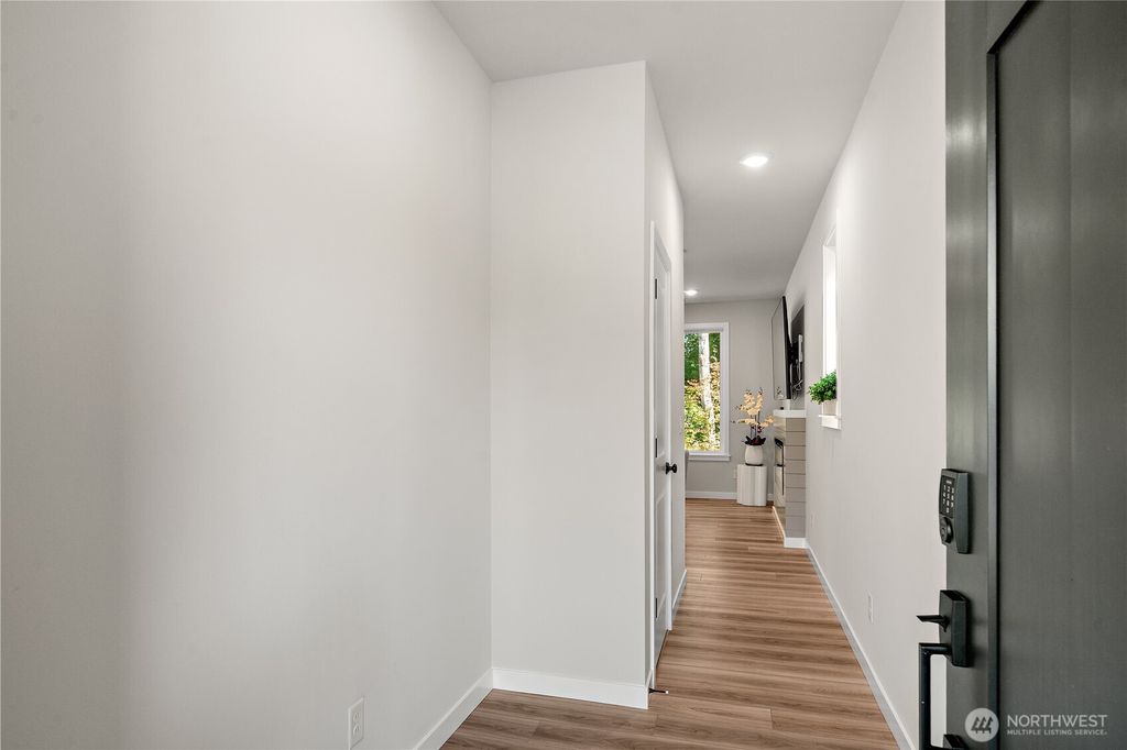 Photo of 11124 43rd Avenue SE, Everett, WA 98208 (MLS # 2495162)