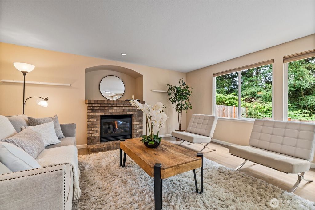 Photo of 12856 SE 175th Court, Renton, WA 98058 (MLS # 2418763)
