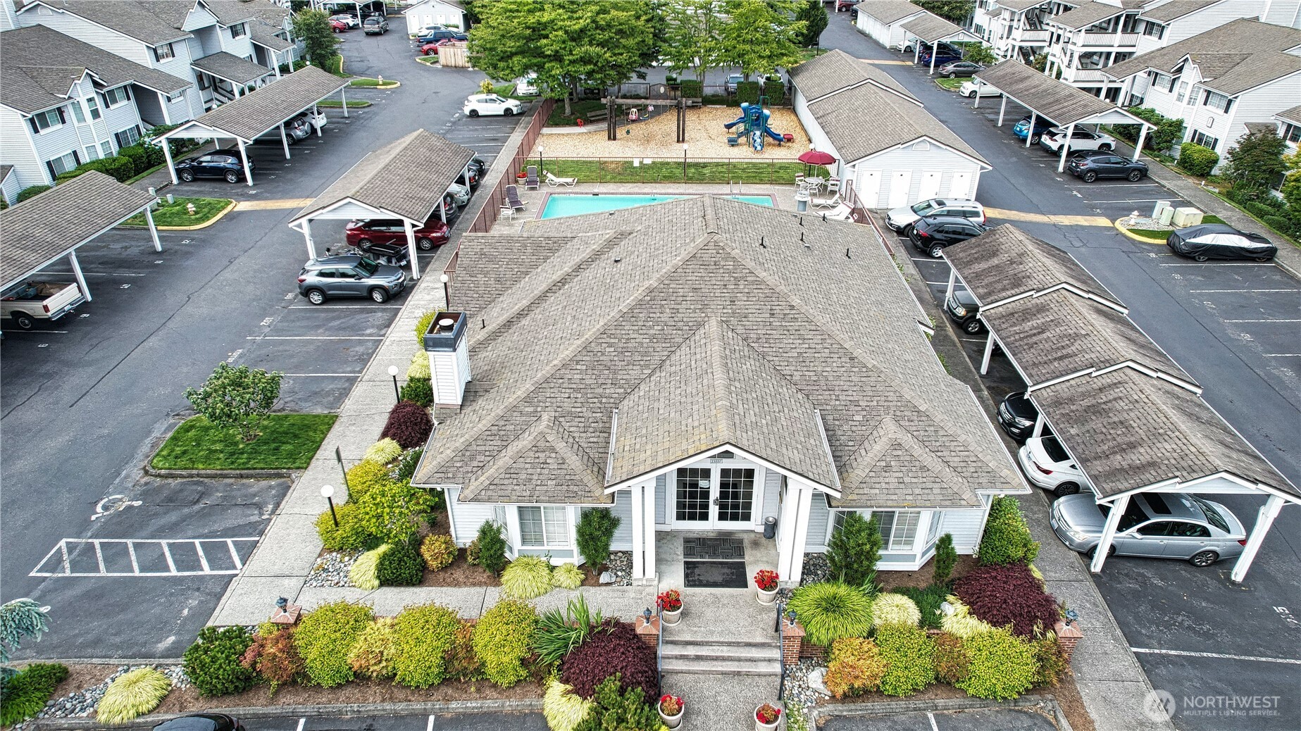 23301 Cedar Way U102