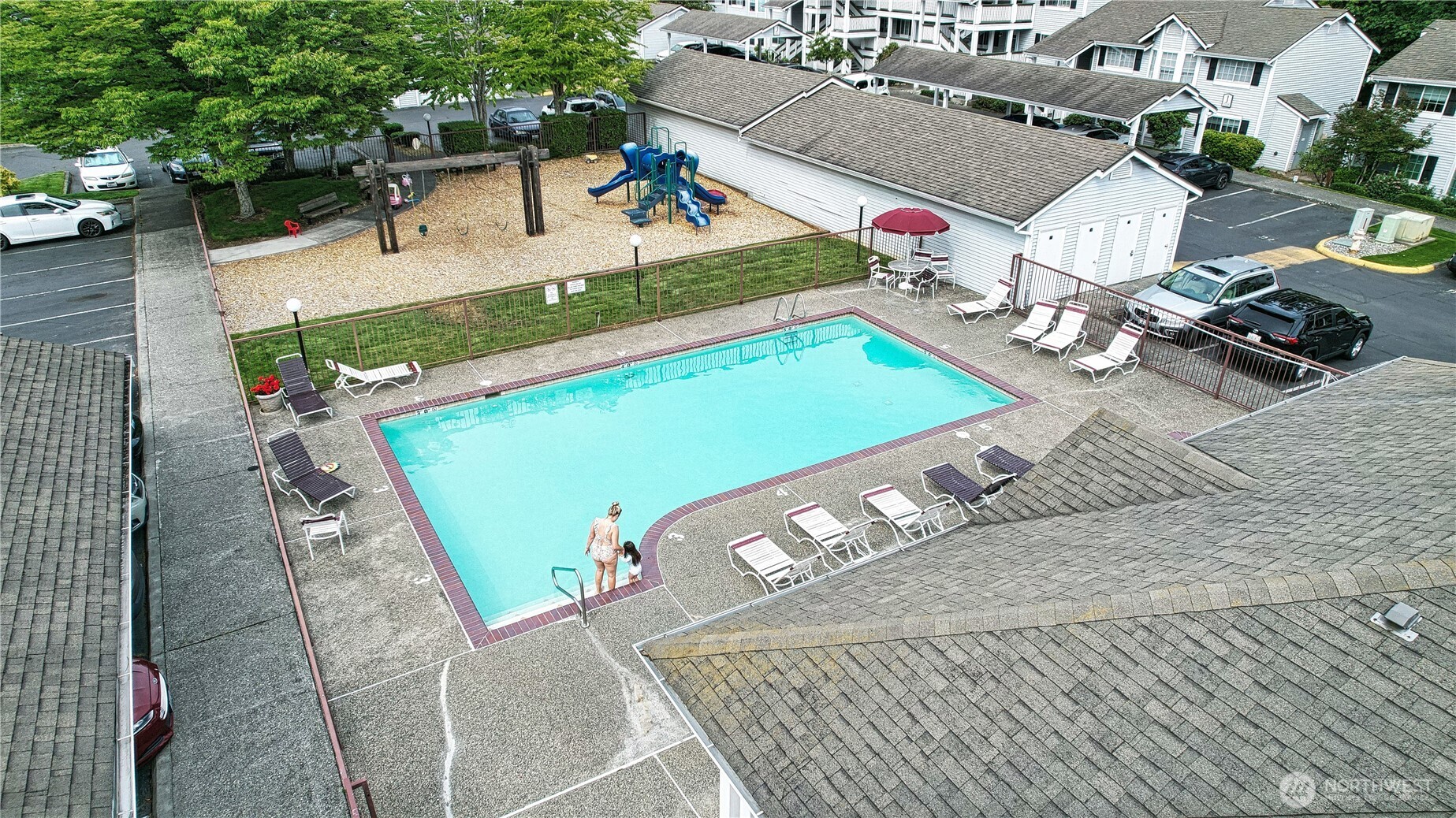23301 Cedar Way U102
