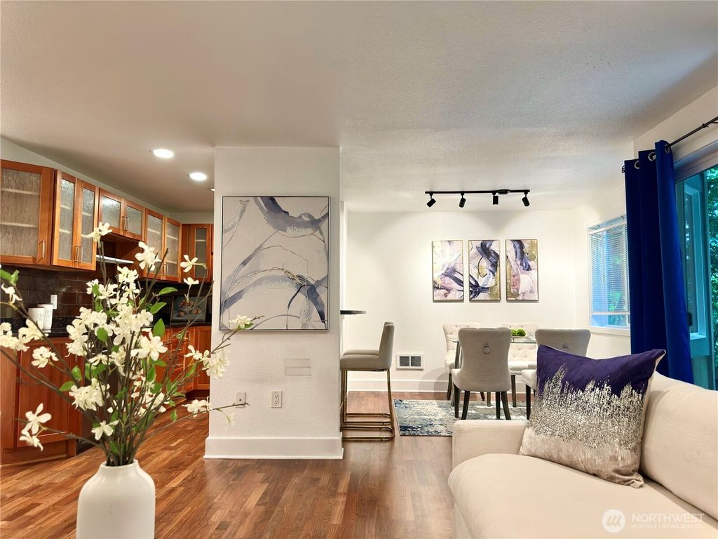 Photo of 11054 NE 33rd Place #B1, Bellevue, WA 98004 (MLS # 2485344)