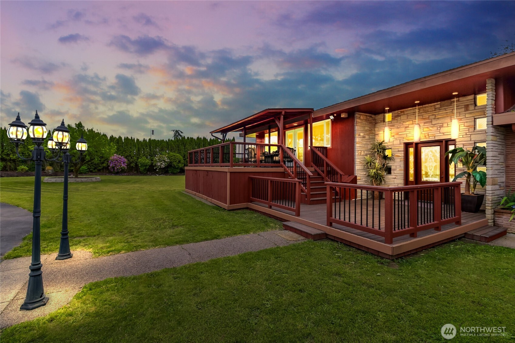 36510 Mountain Highway E