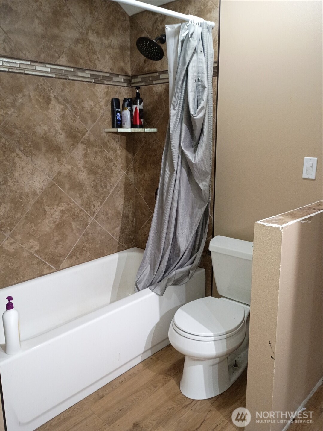 20968 Broadway Street