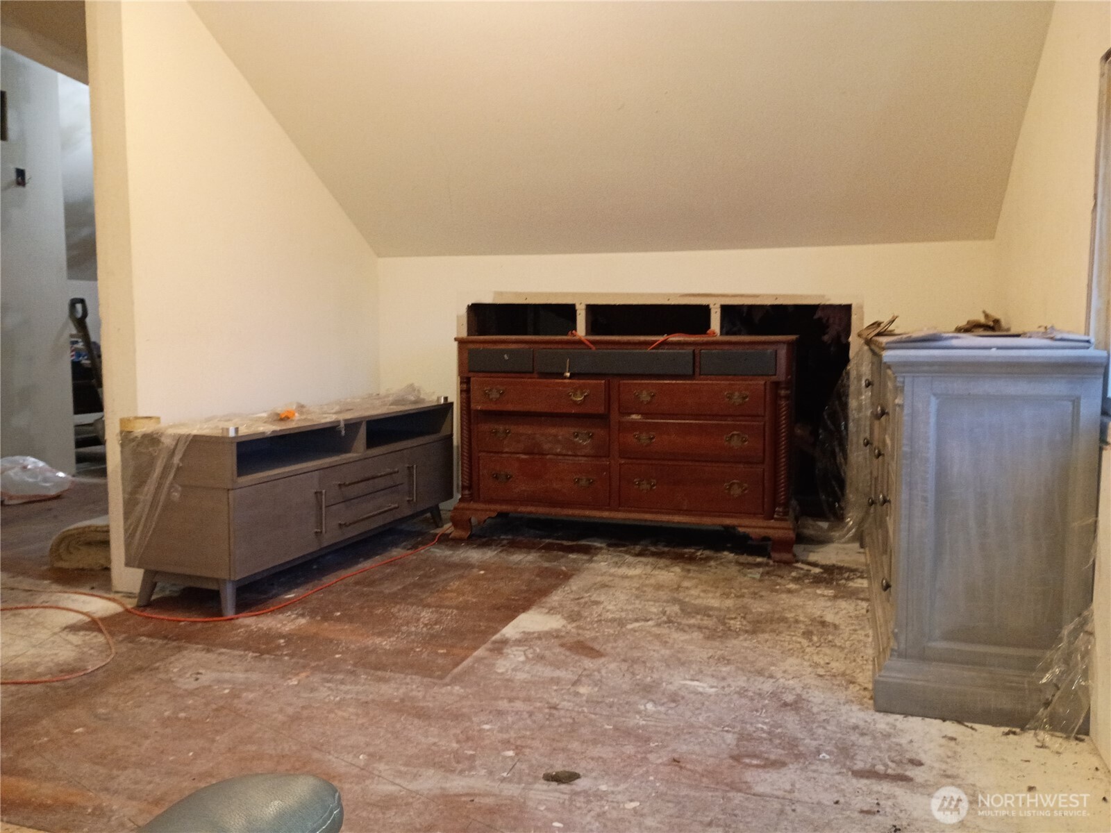 20968 Broadway Street