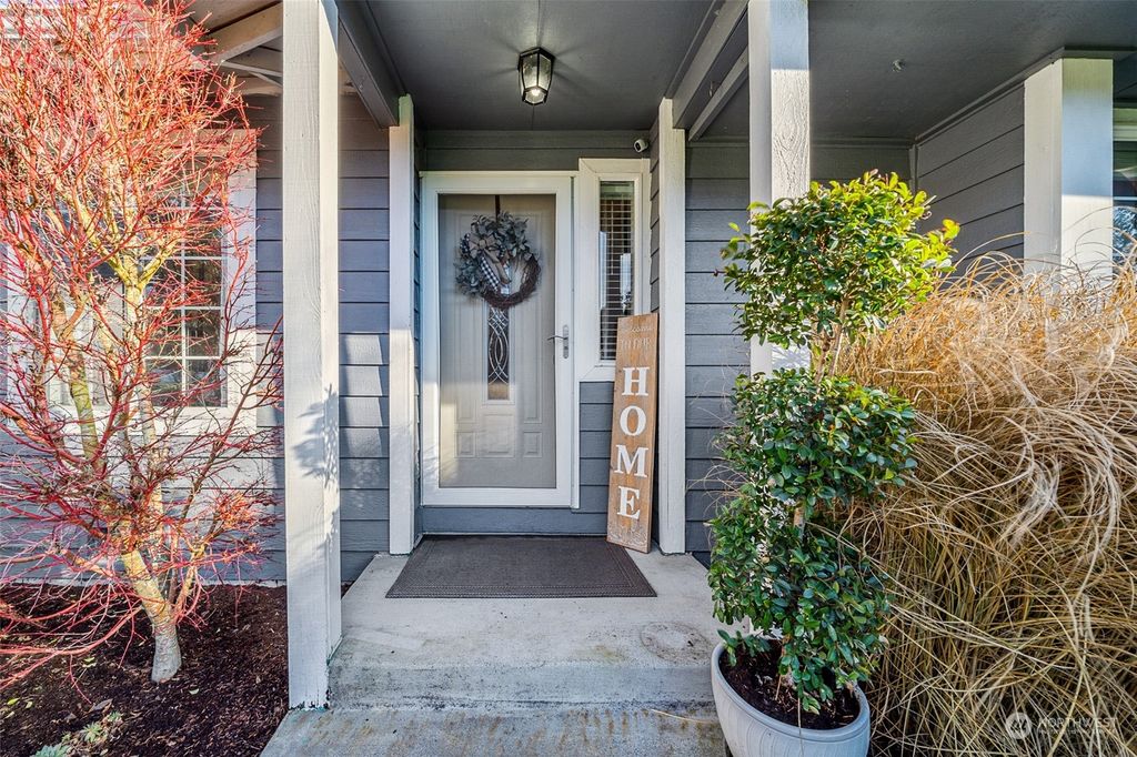 Photo of 37110 42nd Avenue S, Auburn, WA 98001 (MLS # 2191094)