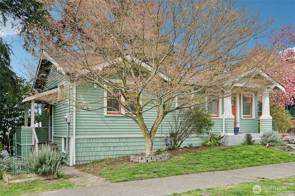 Photo of 1911 12th Avenue S, Seattle, WA 98144 (MLS # 2496354)