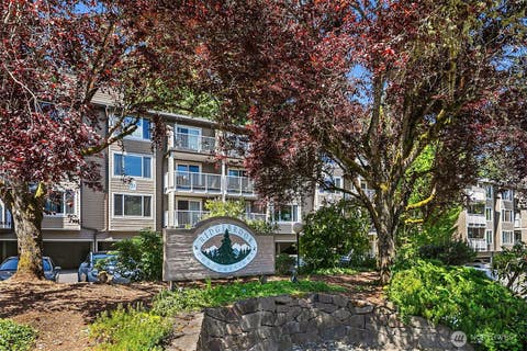 Photo of 206 Mountain Park Boulevard SW #D203, Issaquah, WA 98027 (MLS # 2567520)
