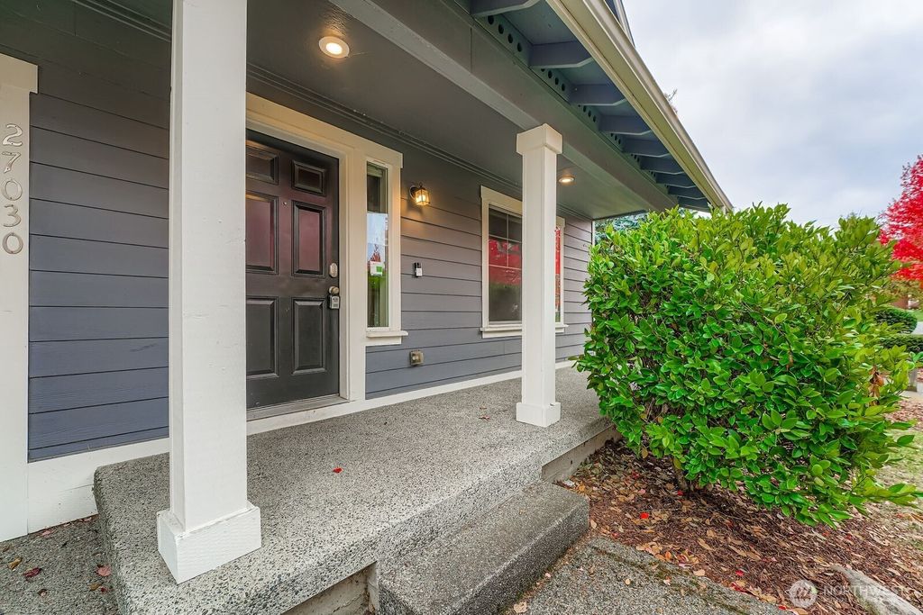 Photo of 27030 228th Place, Maple Valley, WA 98038 (MLS # 2450894)