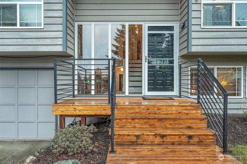 Photo of 11313 21st Place NE, Lake Stevens, WA 98258 (MLS # 2024104)