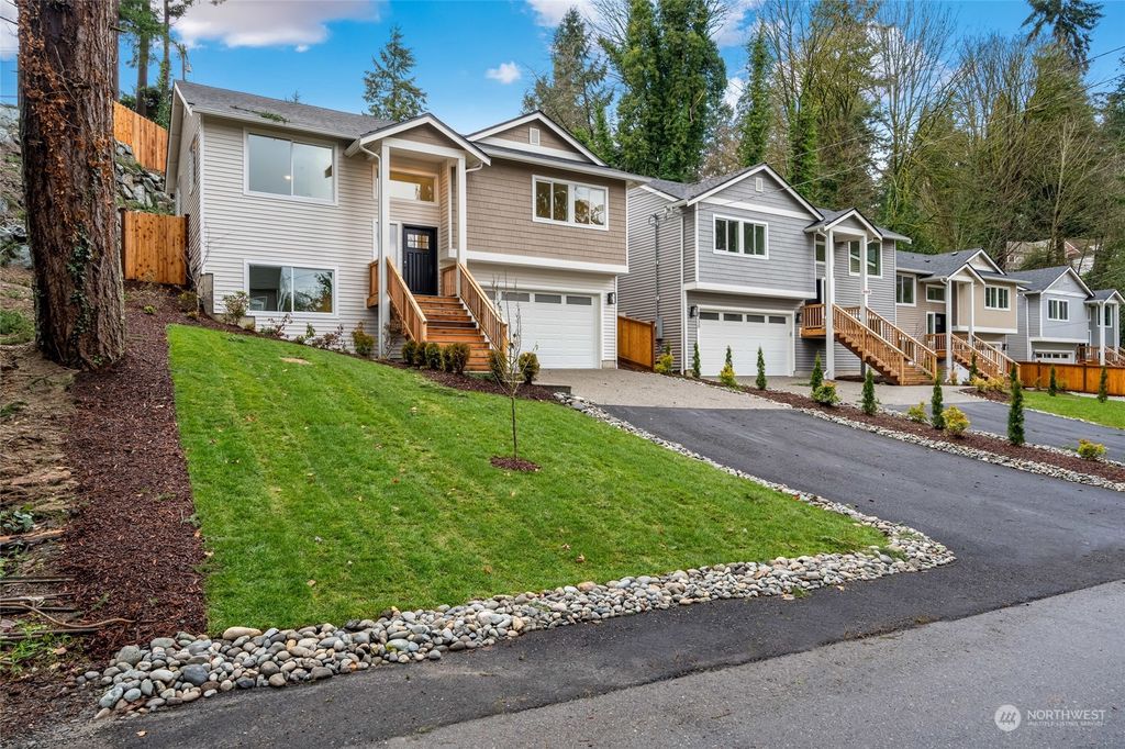 Photo of 4400 Crescent Ave #A, Everett, WA 98203 (MLS # 2317571)
