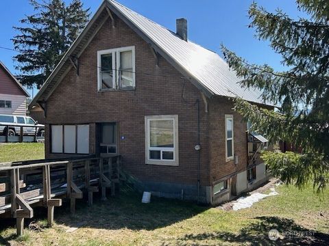 Photo of 204 W Alaska Avenue, Roslyn, WA 98941 (MLS # 2499650)